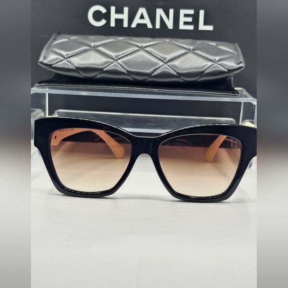 CHANEL CREAM AND BLACK SUNGLASSES CRYSTAL 5456QA C501S5 - Picture 9 of 12
